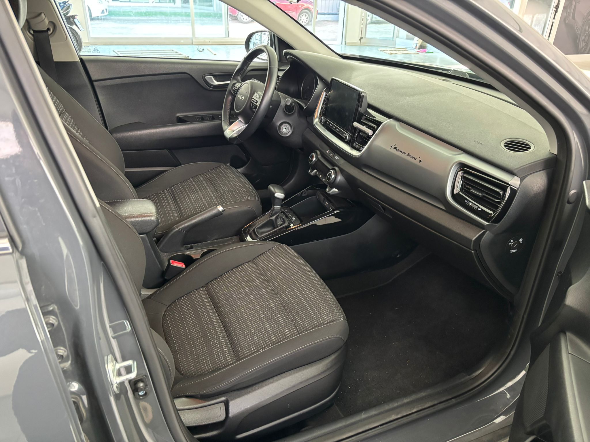 Kia Stonic 1.0 Style ecogpl 95cv dct - Image 18