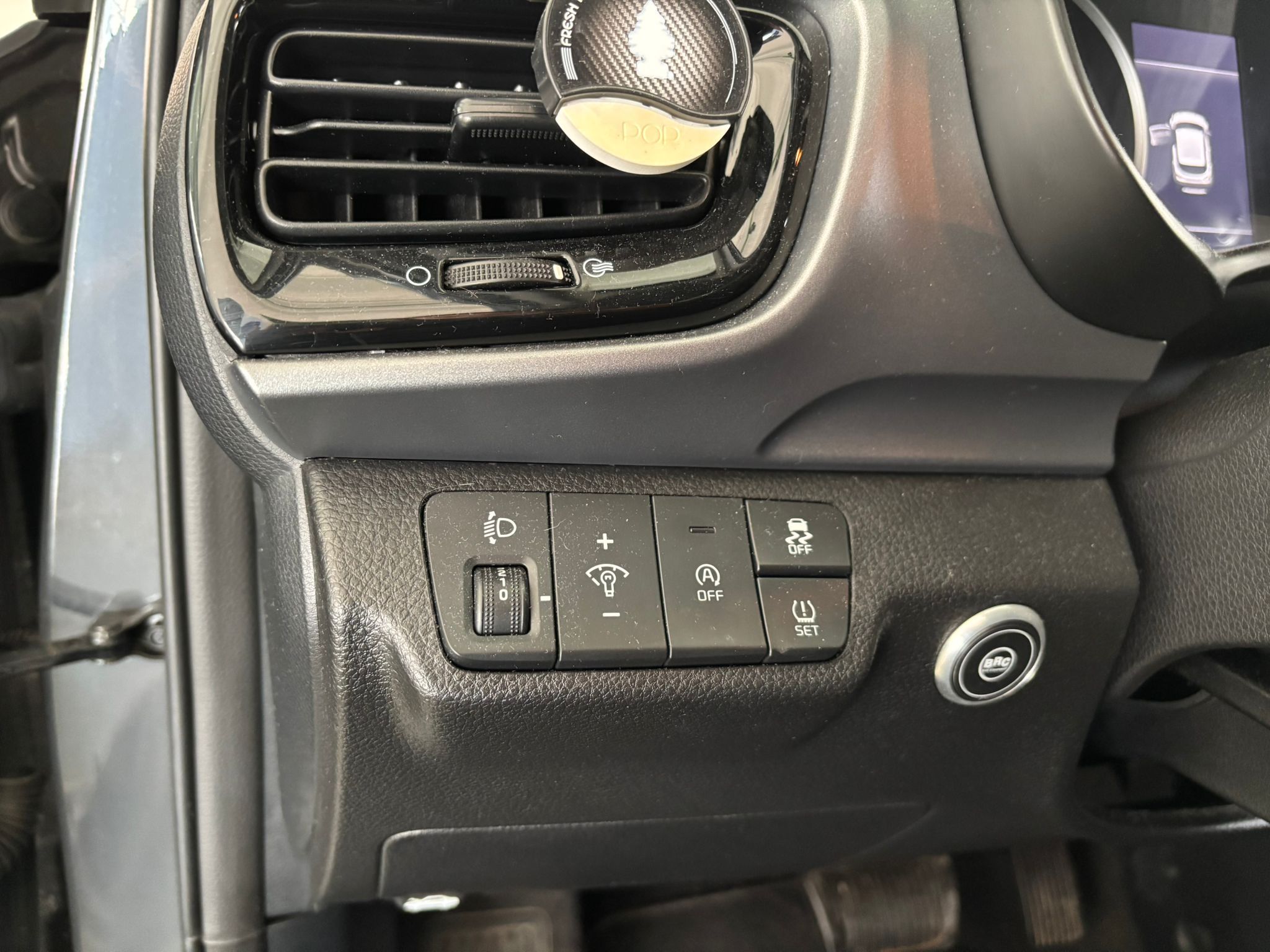 Kia Stonic 1.0 Style ecogpl 95cv dct - Image 10