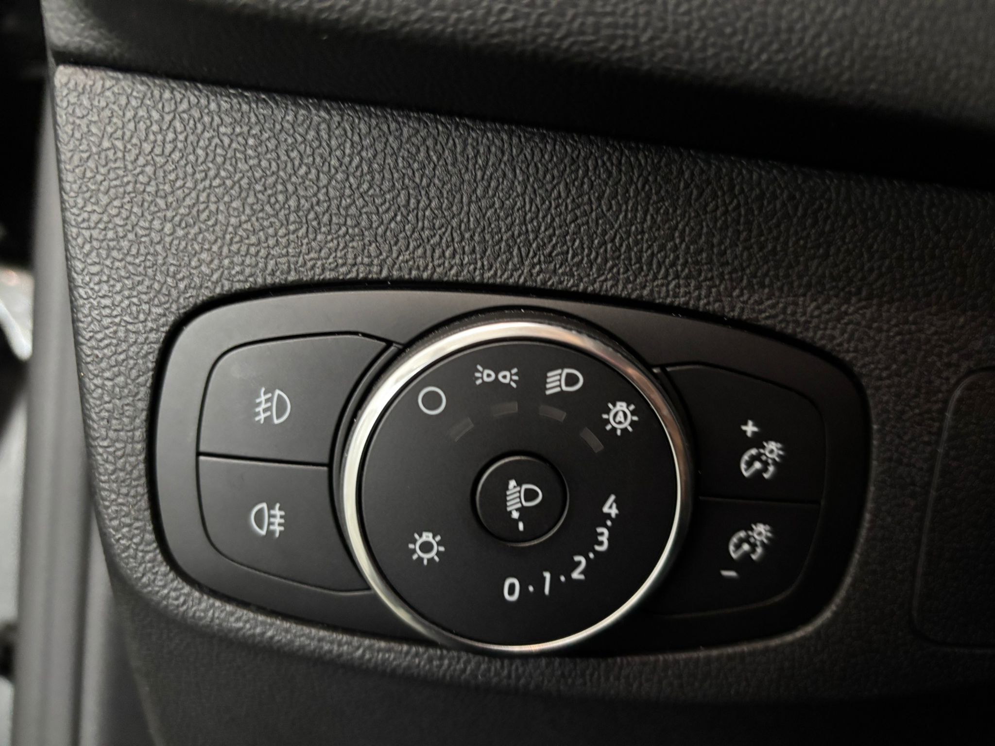 Ford Focus V 2022 SW 1.0 ecoboost ST-Line Style 125cv - Image 10