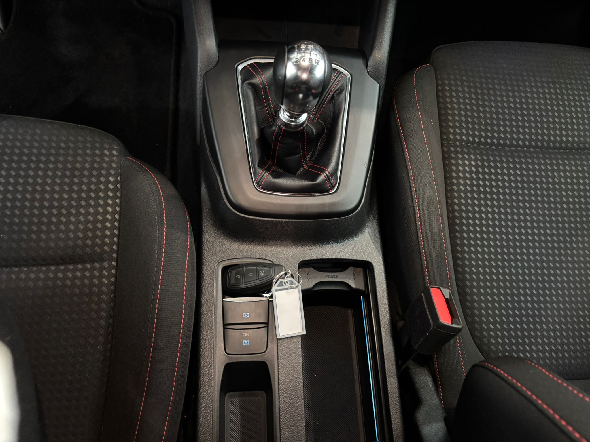 Ford Focus V 2022 SW 1.0 ecoboost ST-Line Style 125cv - Image 17